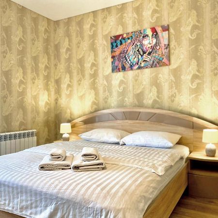 Apartpoltava Новий Будинок, В Самому Центрі 2-Окремі Кімнати, Панорамний Балкон Exterior foto